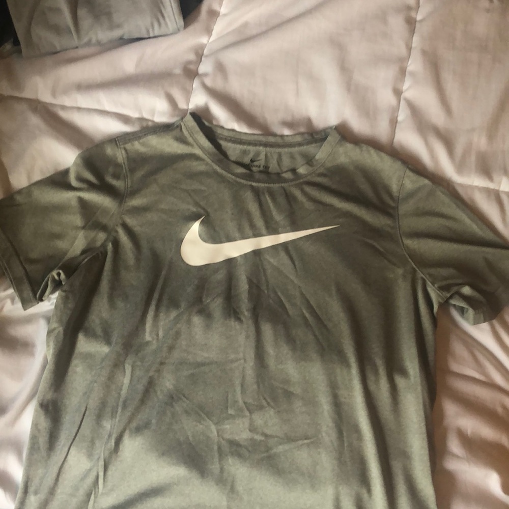 Youth XL Nike T-shirt